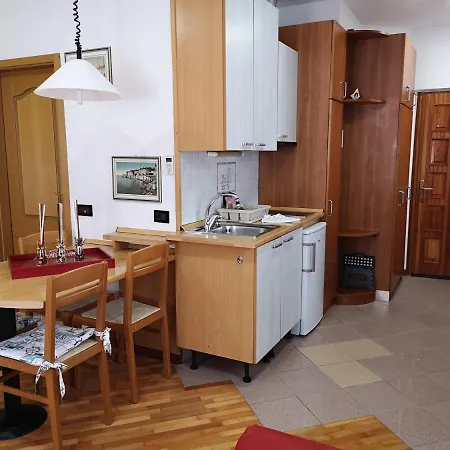Apartment Apartmaji Mavita